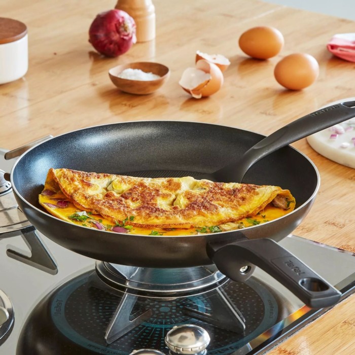 Set de 3 pôeles 20, 24, 28cm Simple Cook Tefal