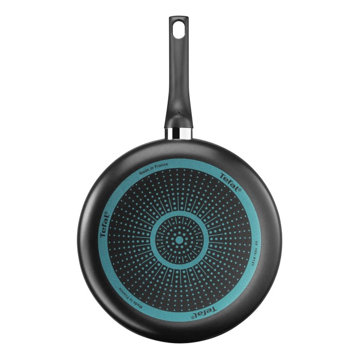 Sauteuse noire avec couvercle 24cm Easy Cook  Clean Tefal